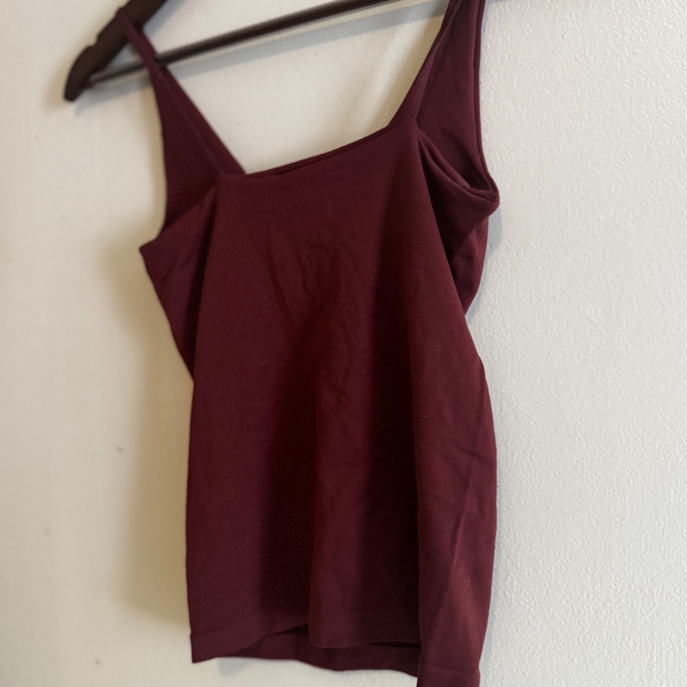 Intimately Free People XS/S Maroon Burgundy Seamless V-Neck Cami Tank Top Fall - Picture 4 of 5